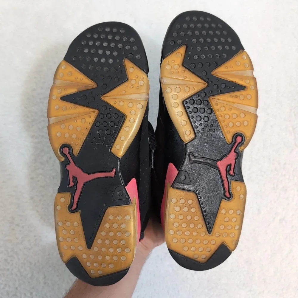 Air‎ Jordan 6 Retro Infrared Grade School (2019) - 384665060 - Size 7Y